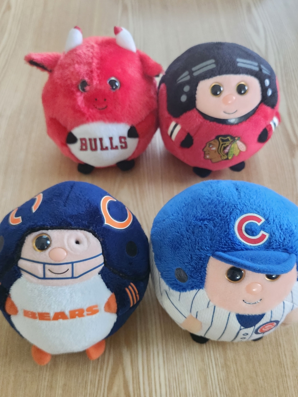 Chicago Sports Teams Ty Beanie Balls (Bulls, Cubs, Bears, Blackhawks)
